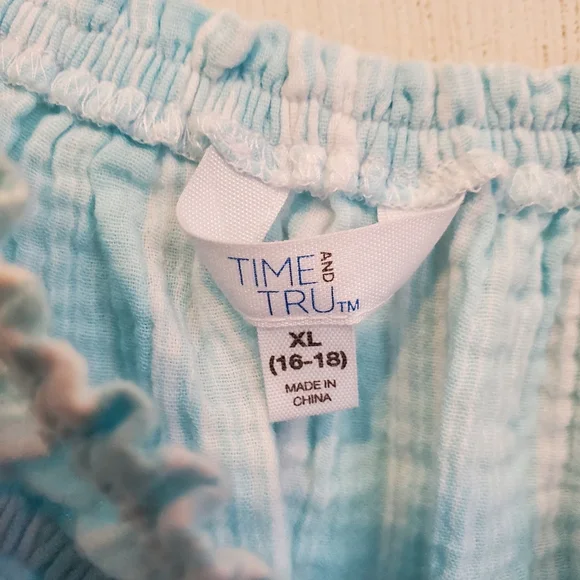 Short Sleeve Blue and White Top - Picture 3 of 4